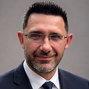 Ligor Manushi